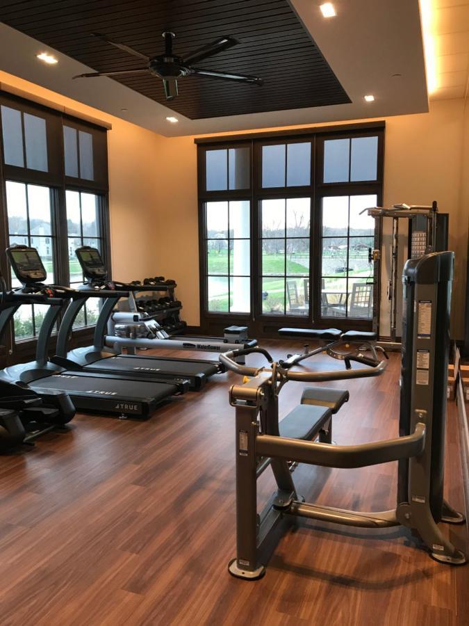 The Inn At Meadowbrook Overland Park Exteriör bild