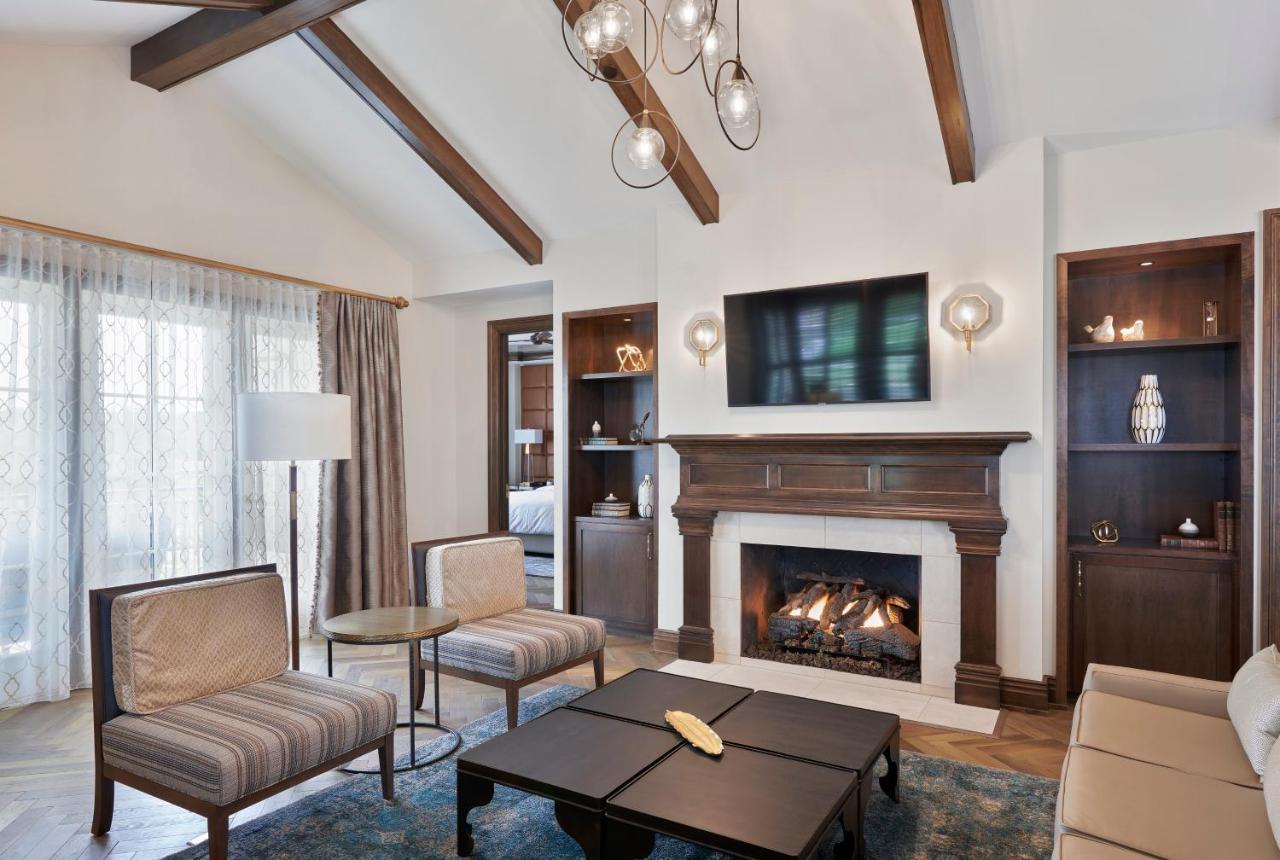The Inn At Meadowbrook Overland Park Exteriör bild