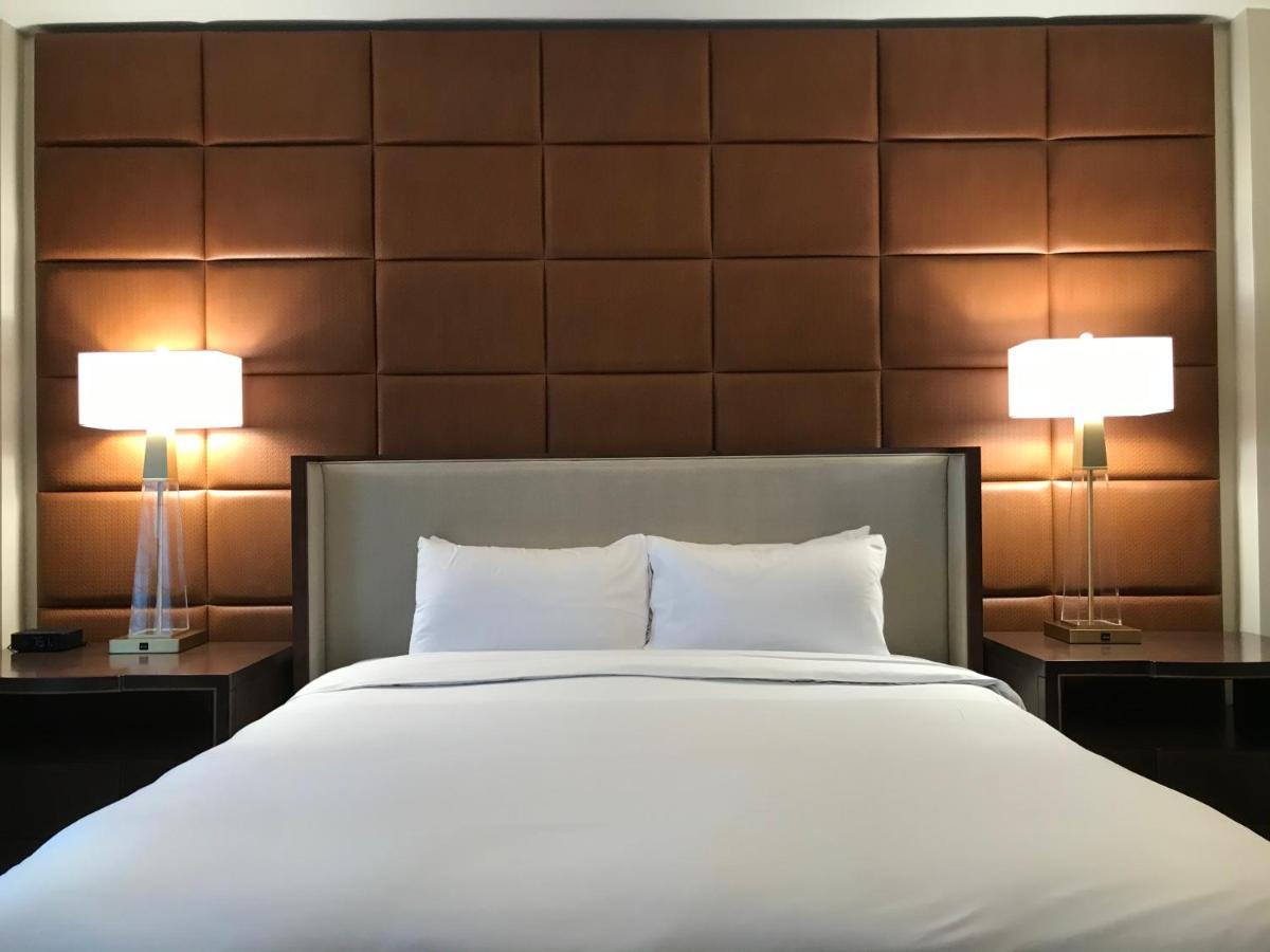 The Inn At Meadowbrook Overland Park Exteriör bild