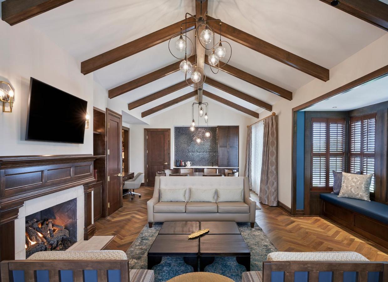 The Inn At Meadowbrook Overland Park Exteriör bild